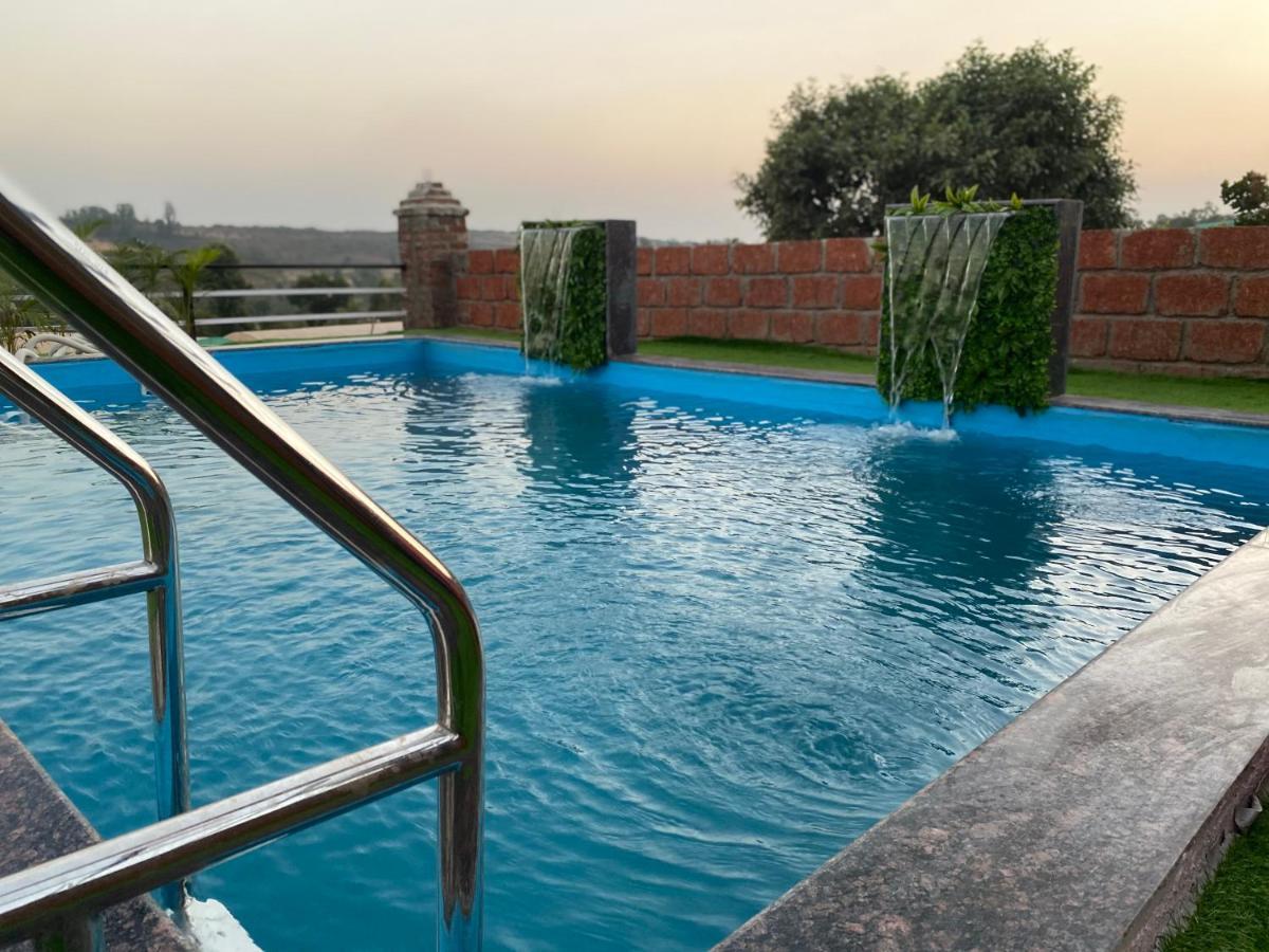 Shivanya Palace Mahabaleshwar Bagian luar foto