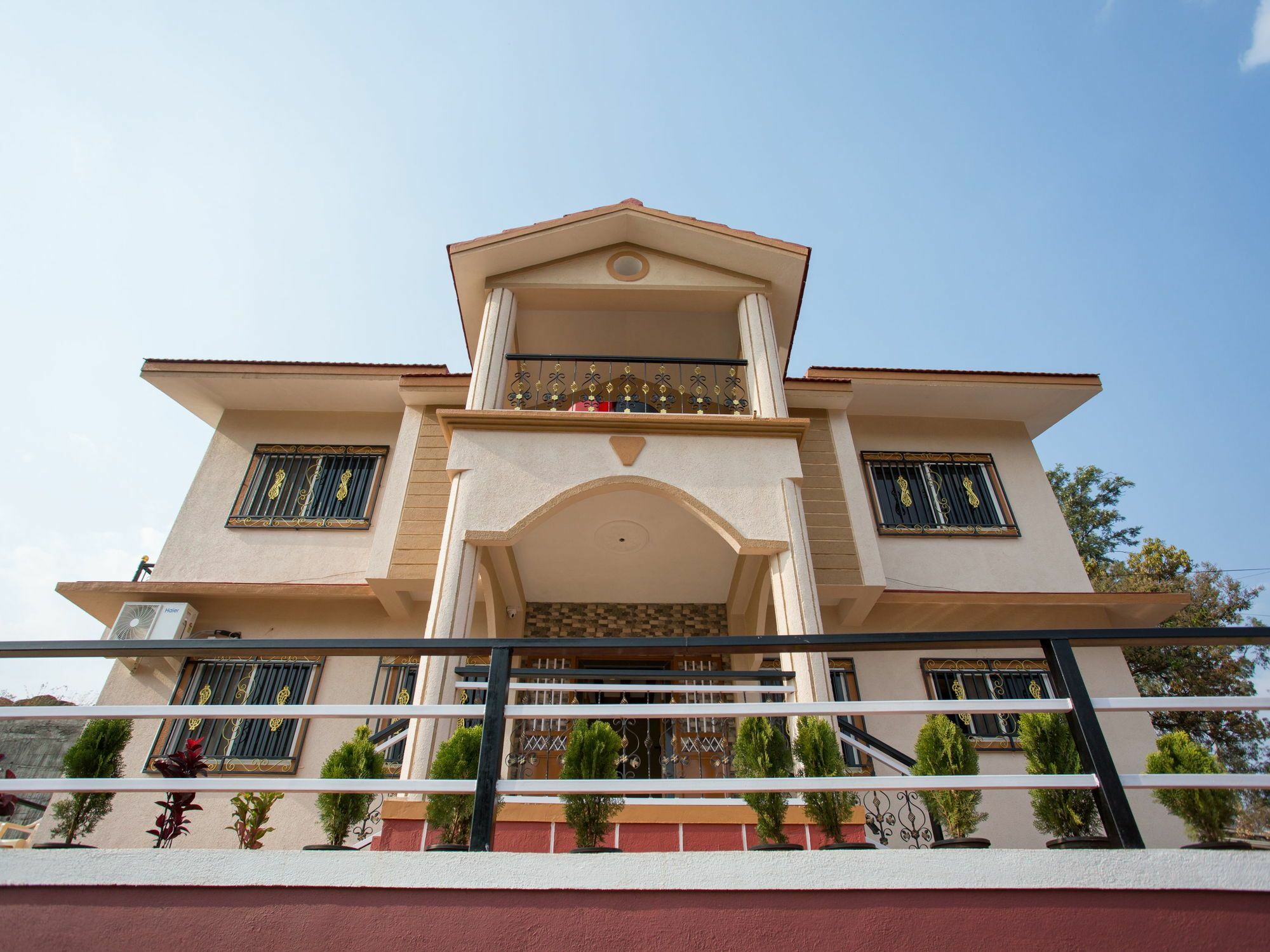 Shivanya Palace Mahabaleshwar Bagian luar foto